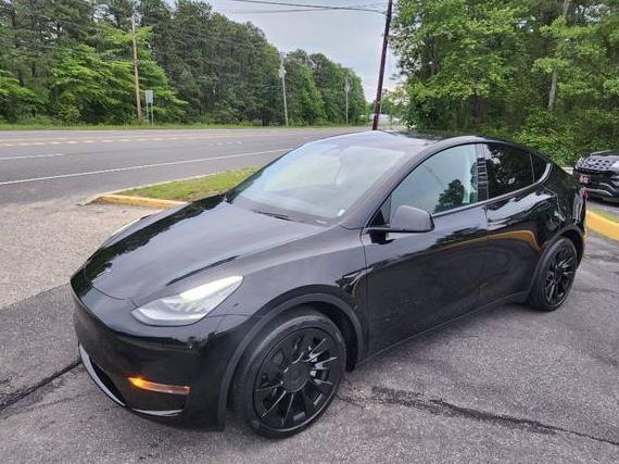 TESLA MODEL Y 2020 5YJYGDEE4LF037536 image
